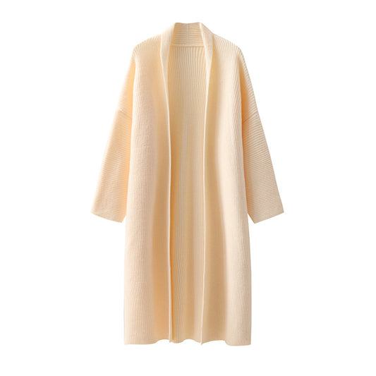 Loose and elongated jacket for women