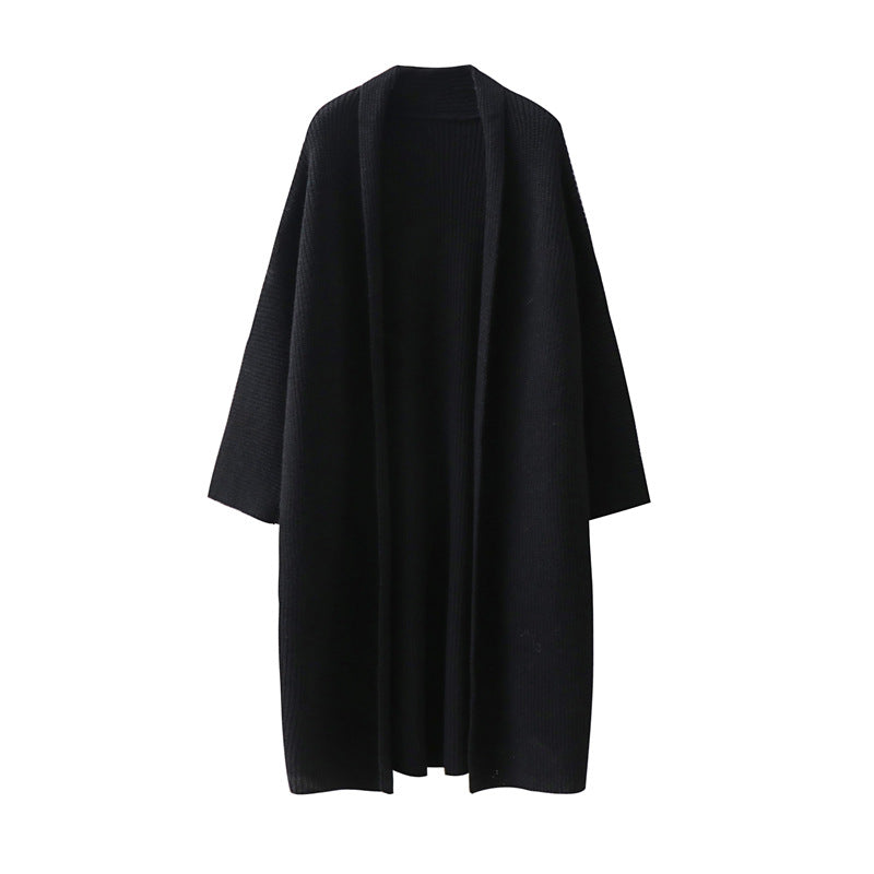 Loose and elongated jacket for women